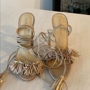 Lace up sandals. Beige slightly metallic